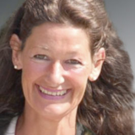 cropped-Ruth_Werbeck_-1.jpg